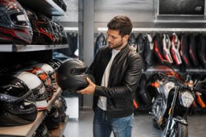 Moto shop : comment choisir l’équipement et la moto adaptés à vos besoins