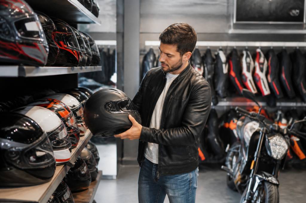 Moto shop : comment choisir l’équipement et la moto adaptés à vos besoins